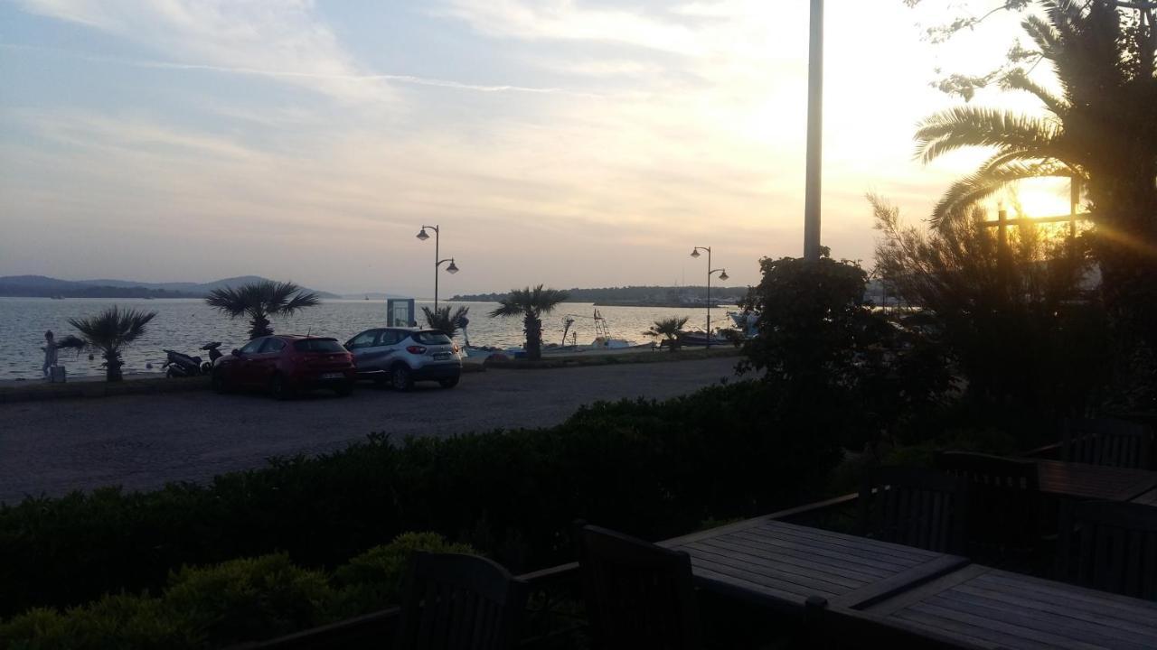 Aliye Hanim Hotel Ayvalik Exterior photo