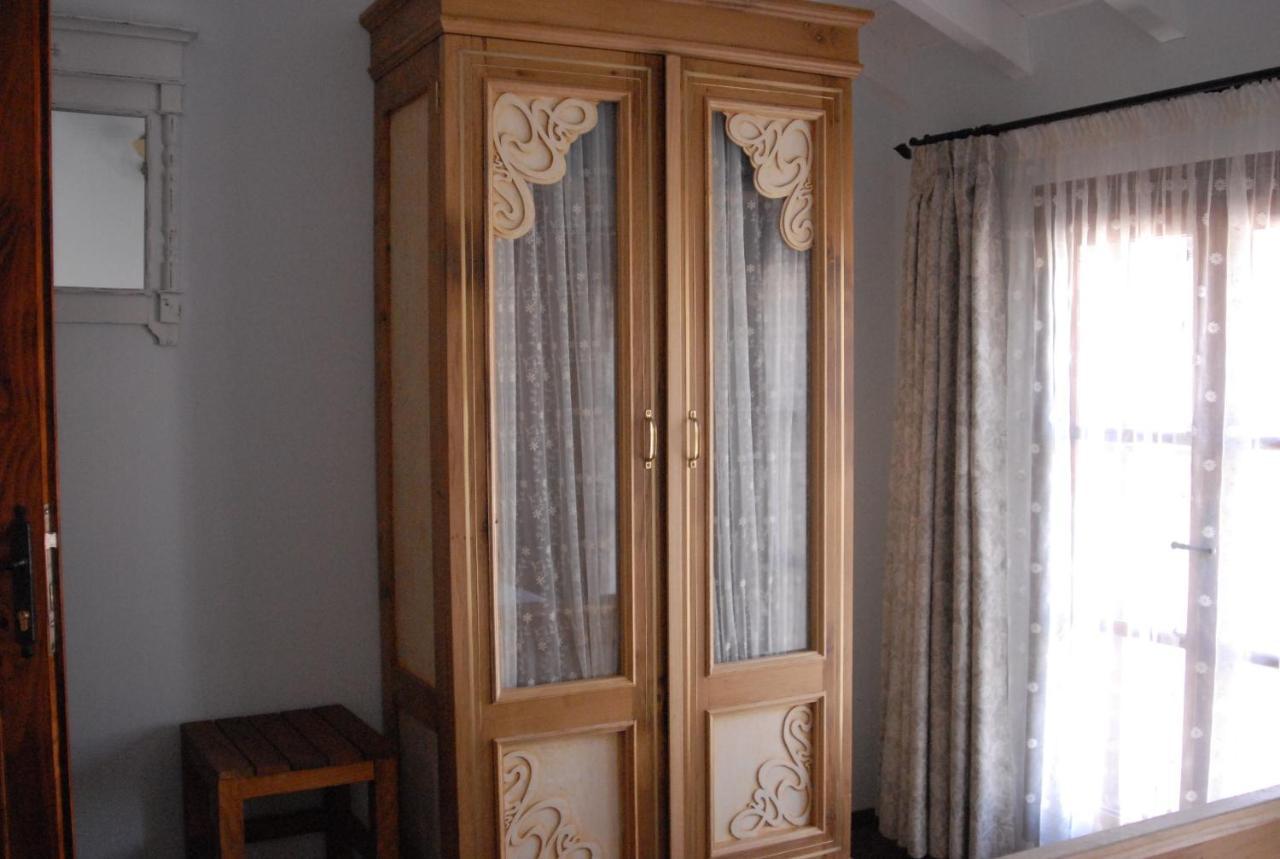 Aliye Hanim Hotel Ayvalik Room photo