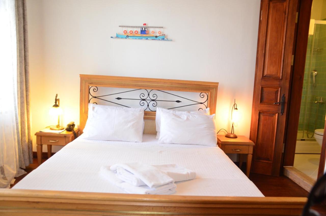 Aliye Hanim Hotel Ayvalik Exterior photo