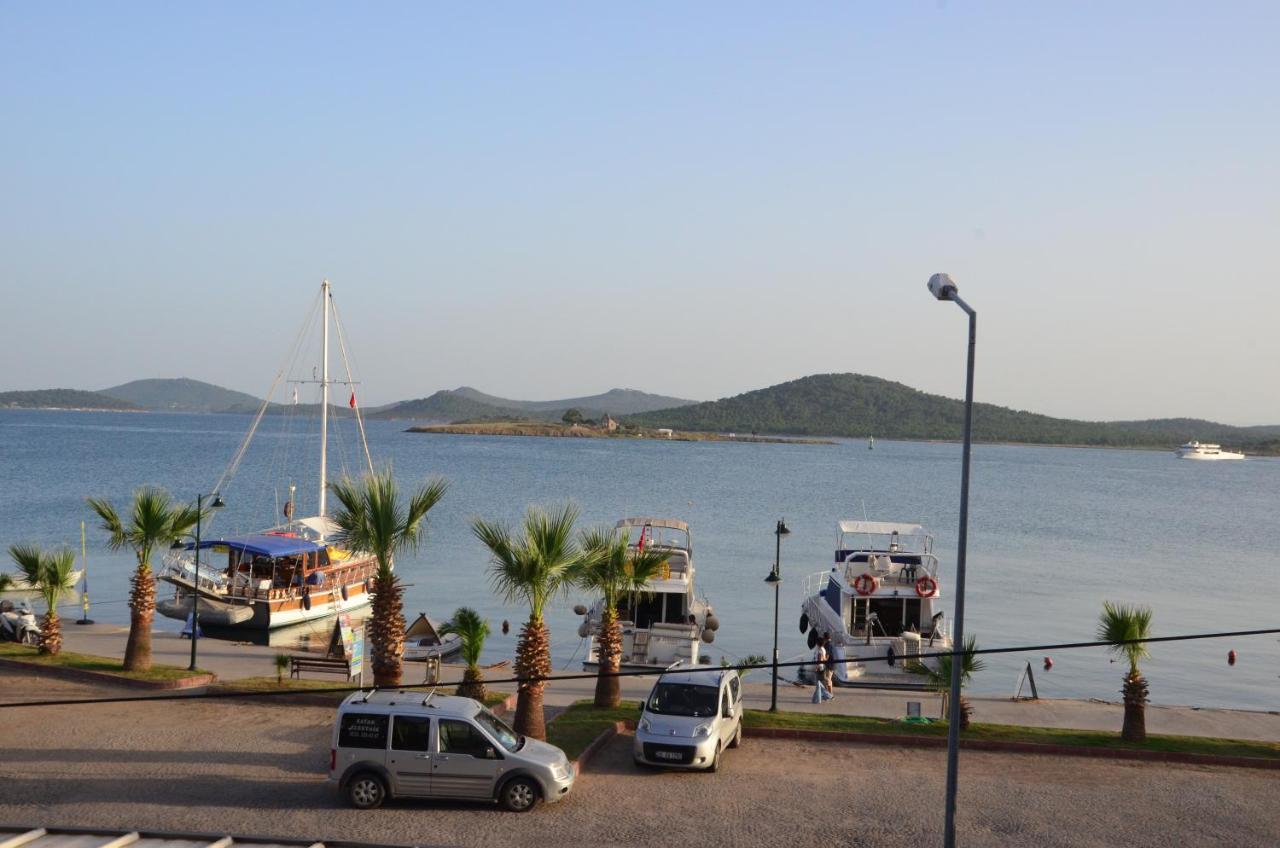 Aliye Hanim Hotel Ayvalik Exterior photo