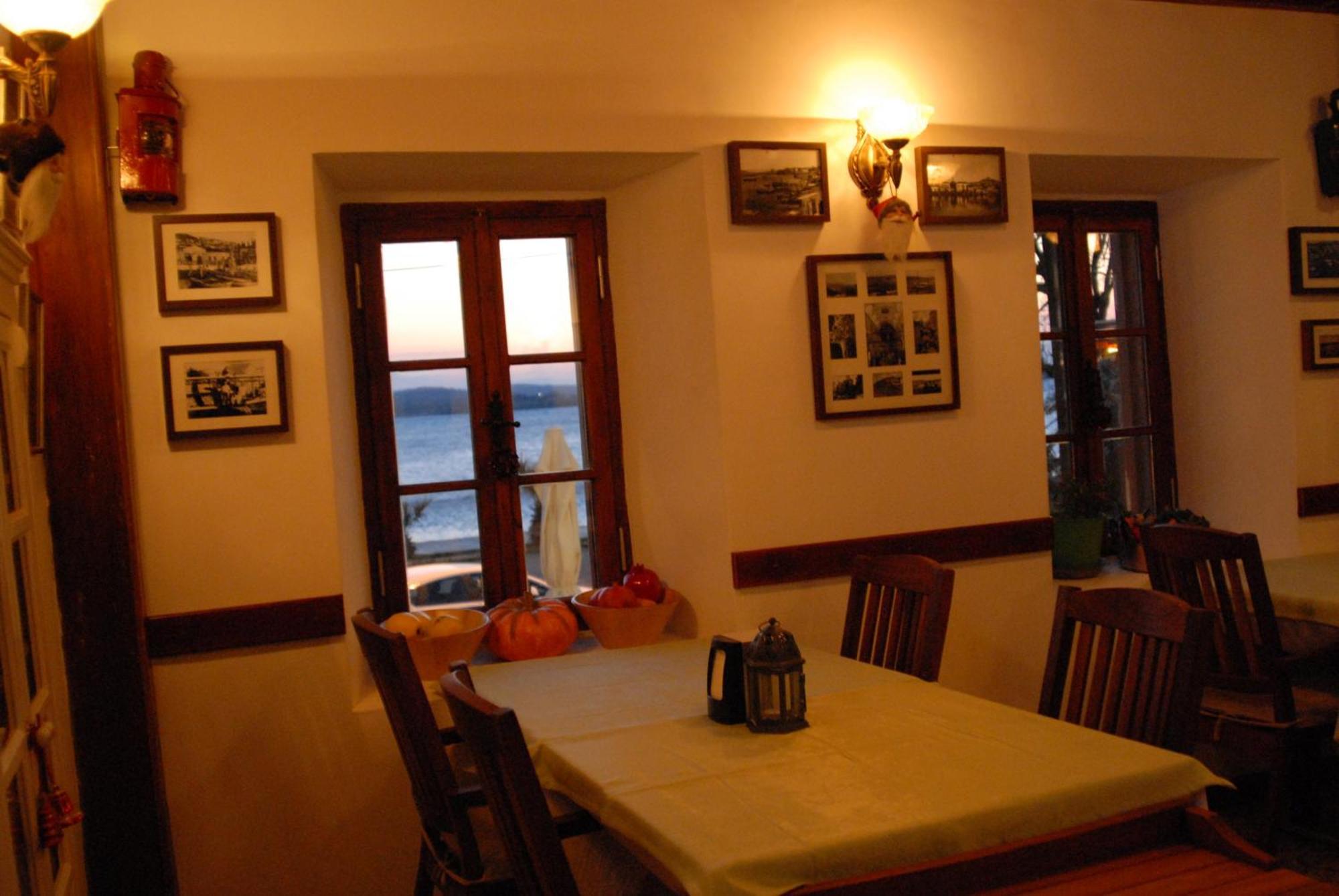 Aliye Hanim Hotel Ayvalik Exterior photo