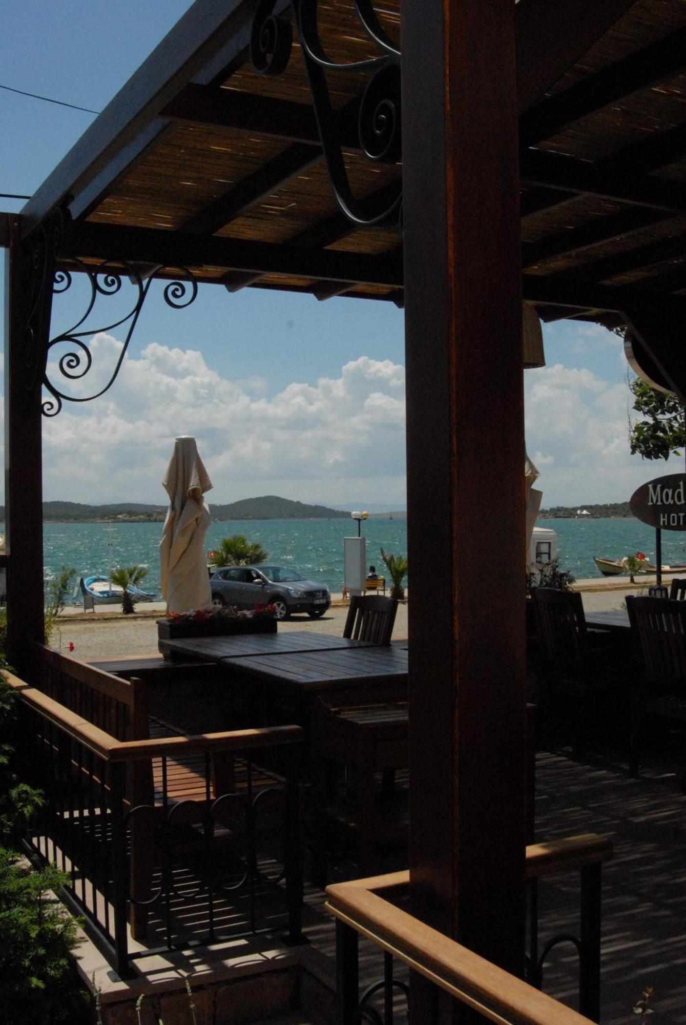 Aliye Hanim Hotel Ayvalik Exterior photo